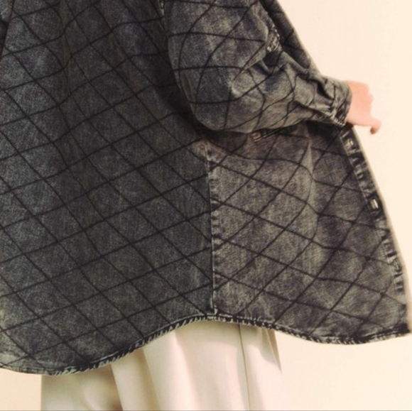 DAVI & DANI Denim Shacket Diamond Quilted High Low Oversized Jean Shirt Jacket - Picture 13 of 16